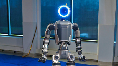 Robot humanoide con movilidad innovadora