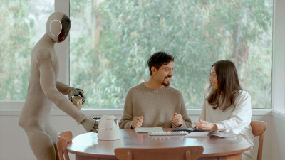 Robot humanoide en el hogar 