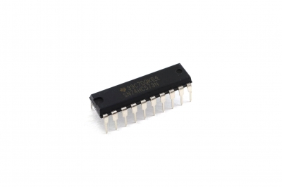 74Hc573