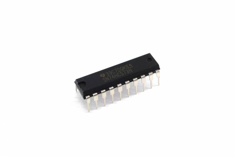74Hc573
