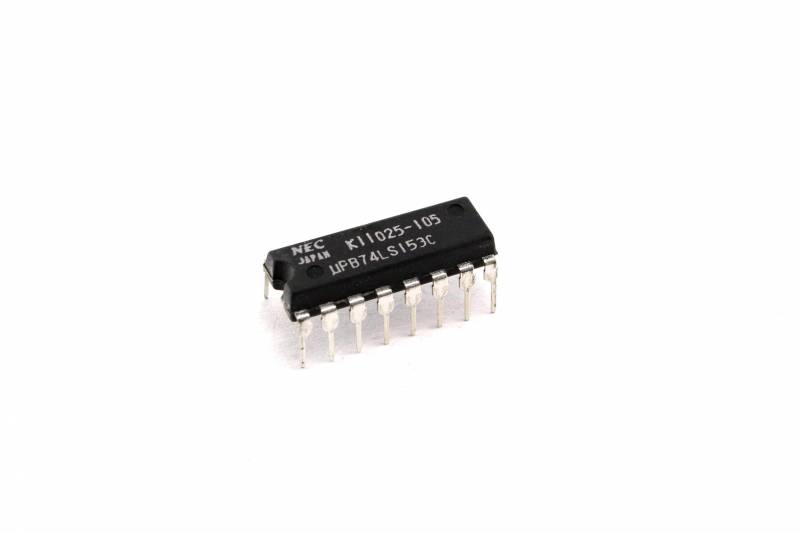 74Ls153