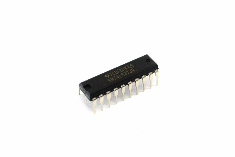 74Ls373