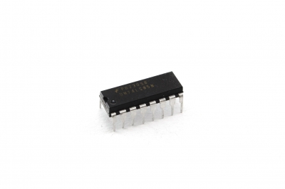 74Ls85