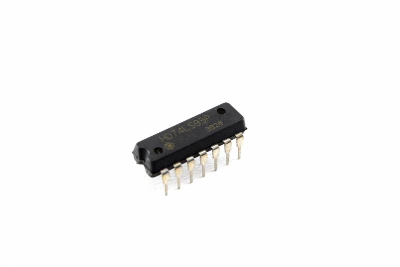 74Ls93