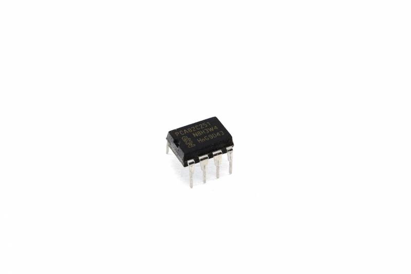 82C251