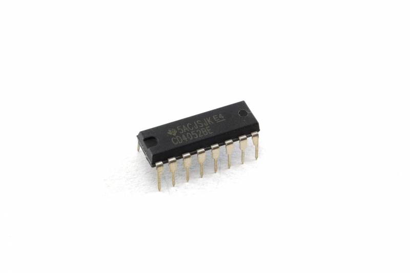 Cd4052