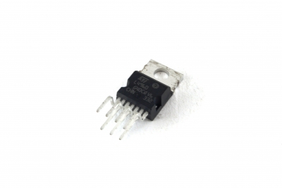 L4960