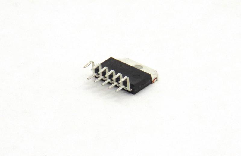 Lm3886
