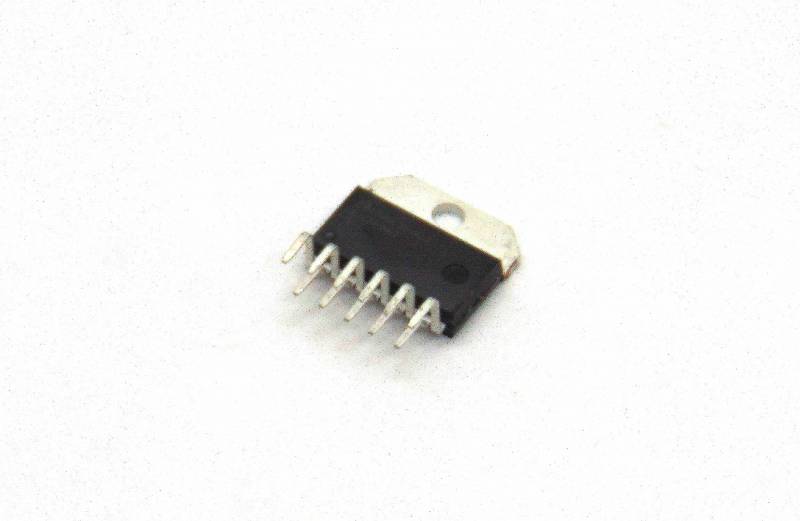 Lm4702Bta
