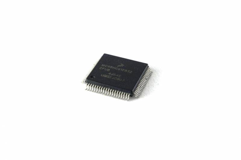 Mc68Hc912B32Cfu8