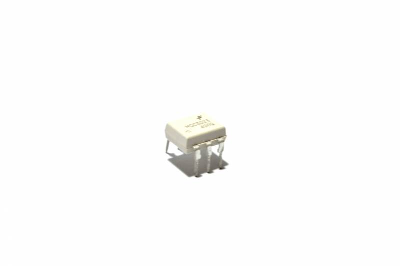 Moc3023