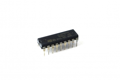 Uln2804A